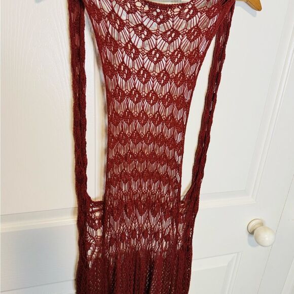Charlotte Russe Burgundy Knit Poncho - Picture 8 of 9